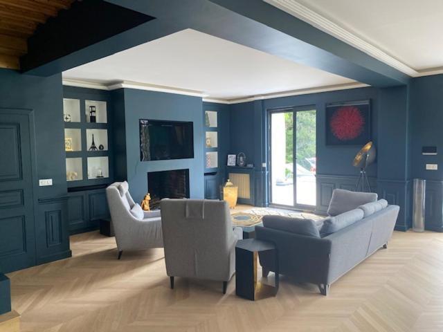 LA VILLA AUBIN belle demeure avec vue sur Paris Montmorency Extérieur photo