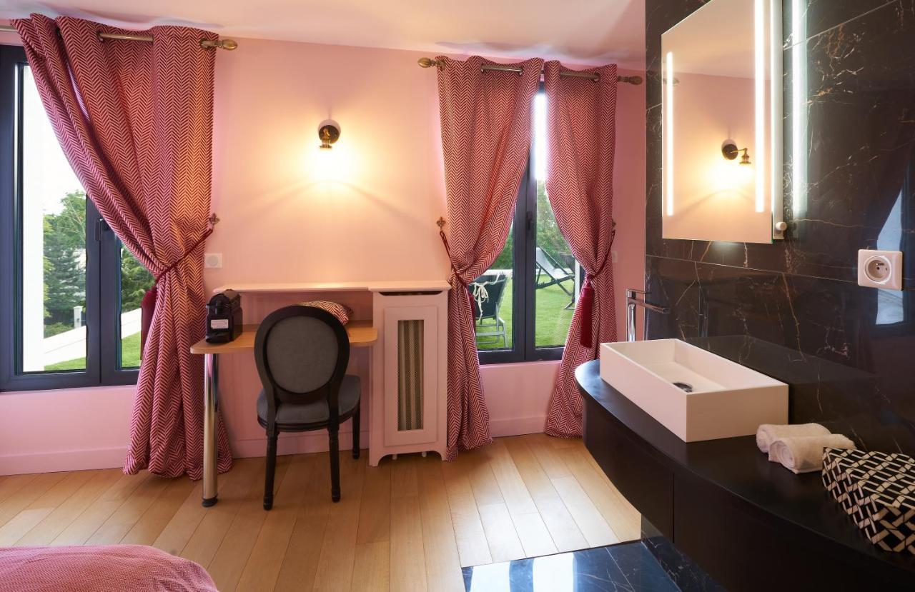 LA VILLA AUBIN belle demeure avec vue sur Paris Montmorency Extérieur photo